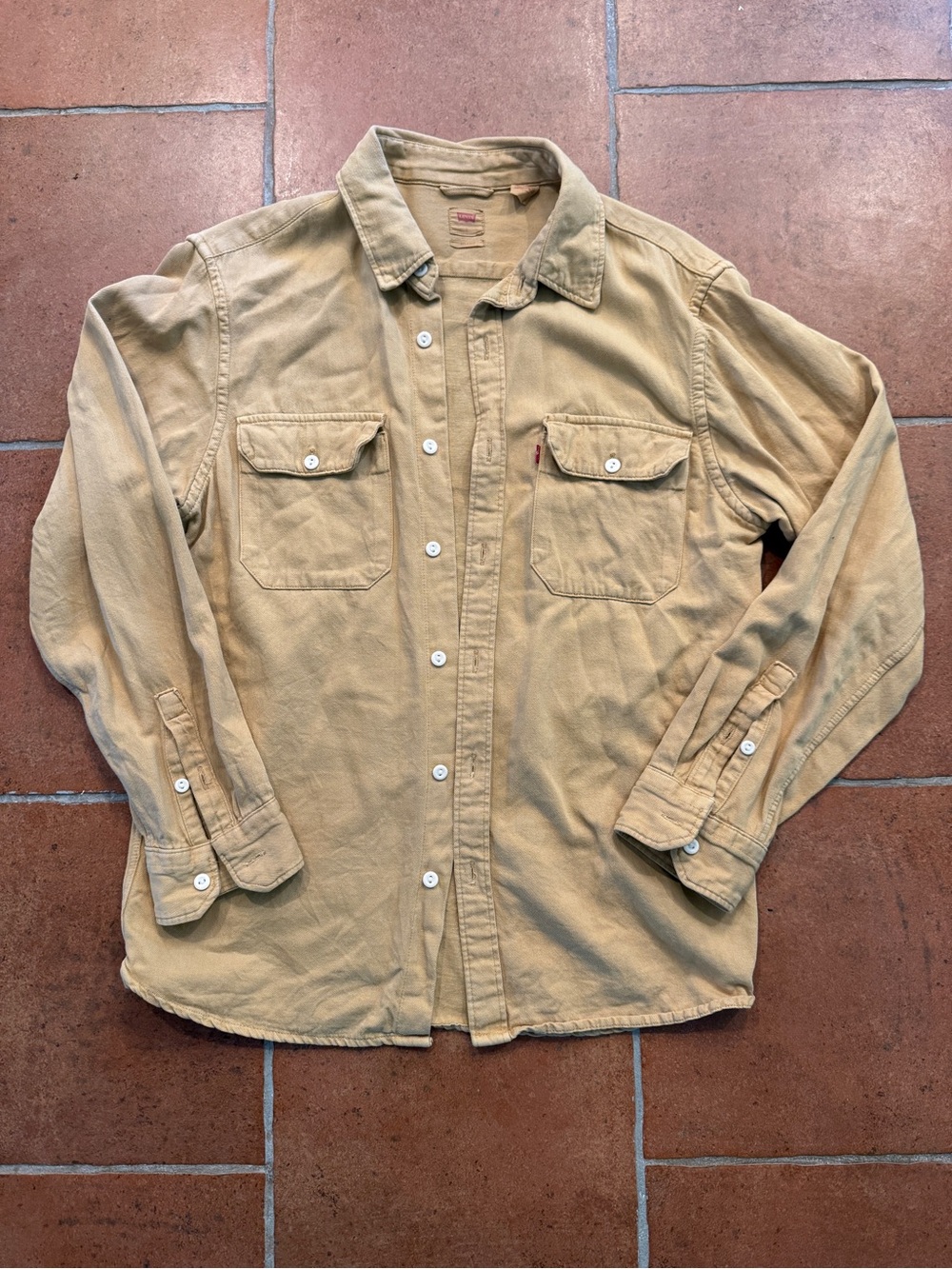 Levi's Men's Light Yellow Button-Up Denim Shirt